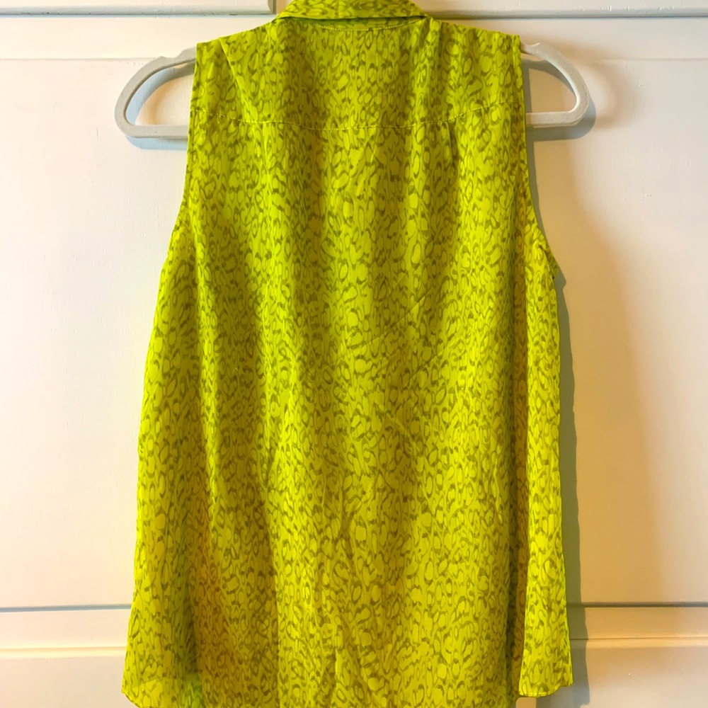 Cabi top - Picture 2 of 4